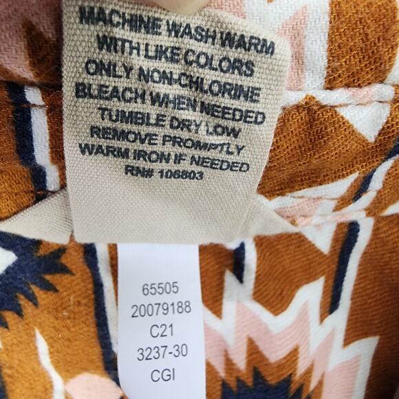 Duluth Shirt Womens Small Orange Flannel Aztec Button Free Swinging Long Sleeve - Picture 11 of 11